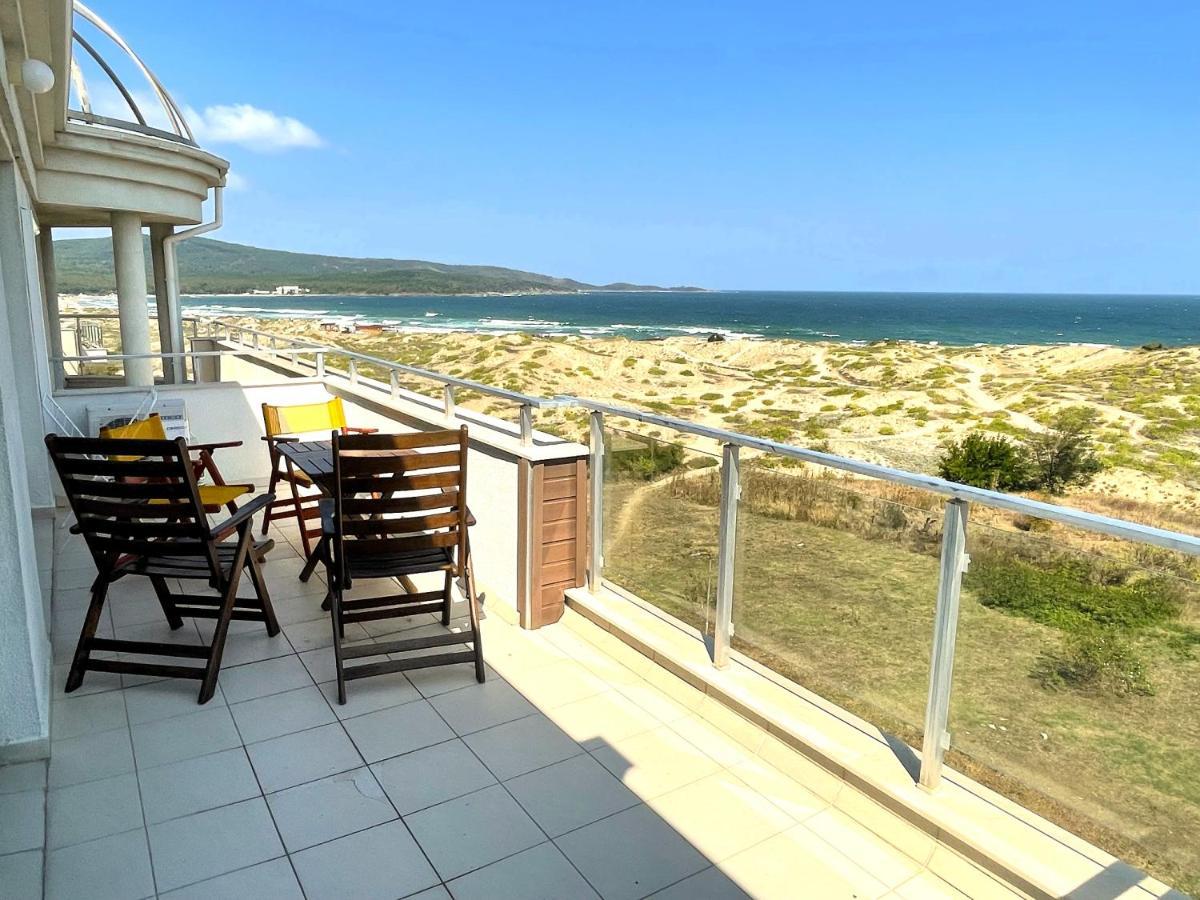 Sea View Apartment Free Parking Приморско Екстериор снимка