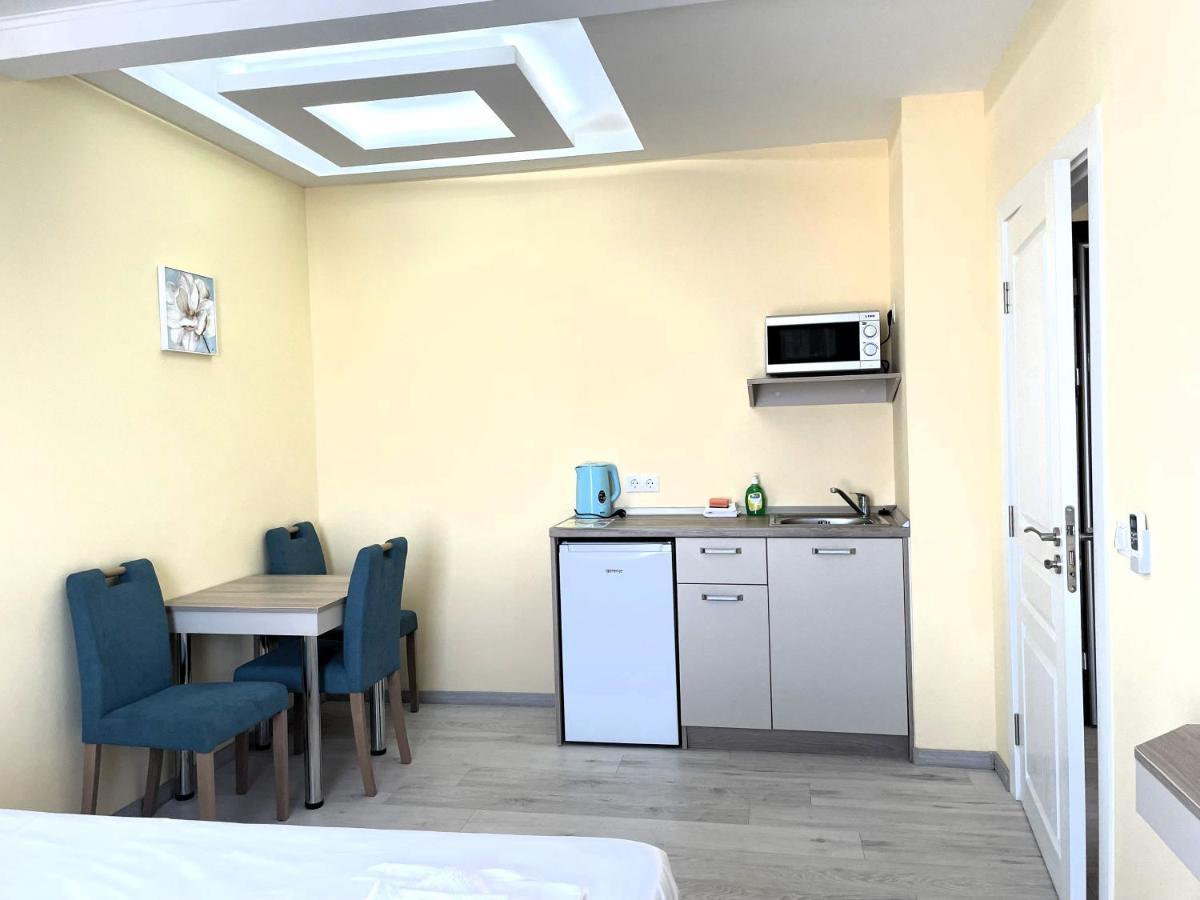 Sea View Apartment Free Parking Приморско Екстериор снимка