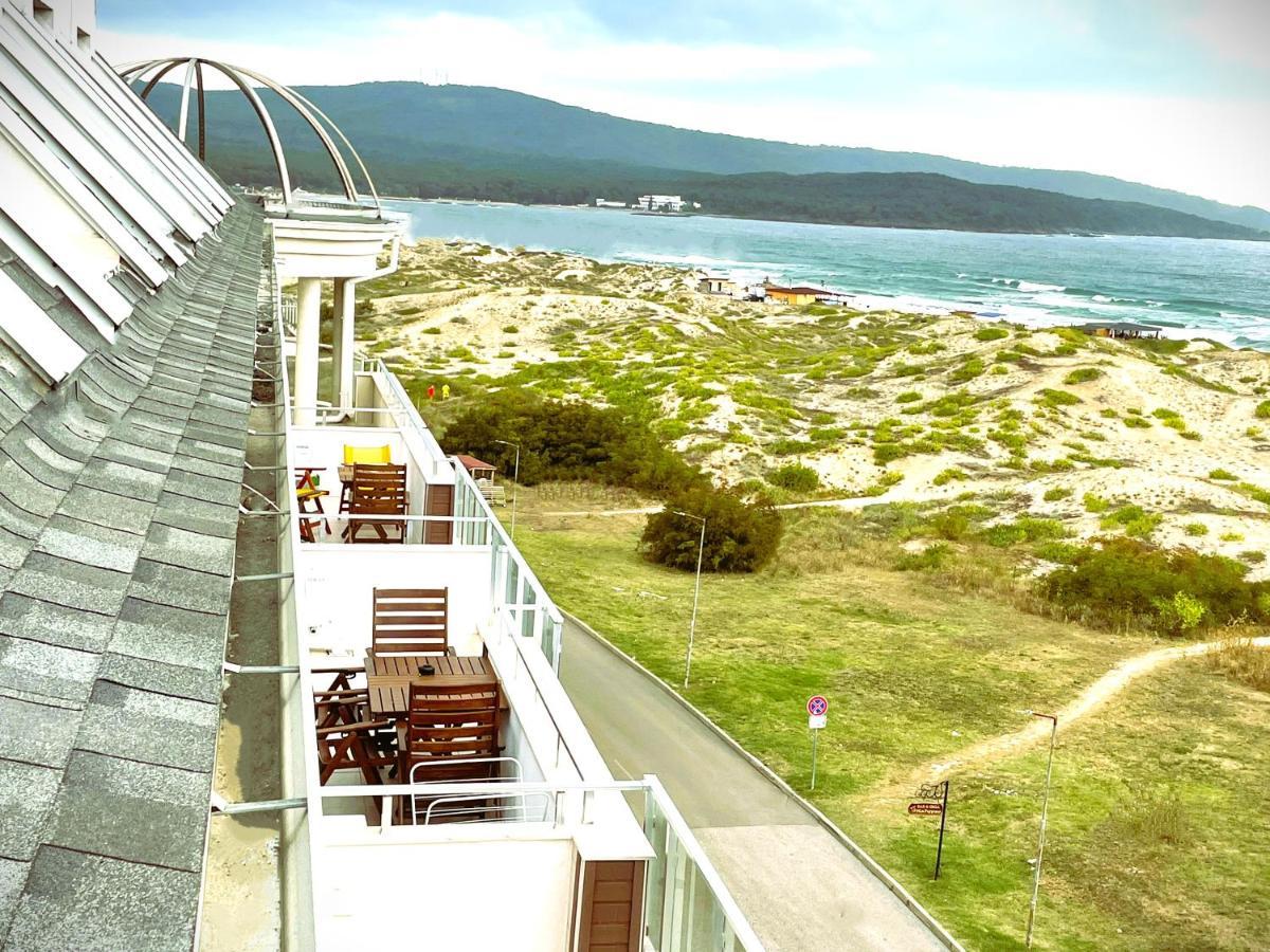 Sea View Apartment Free Parking Приморско Екстериор снимка